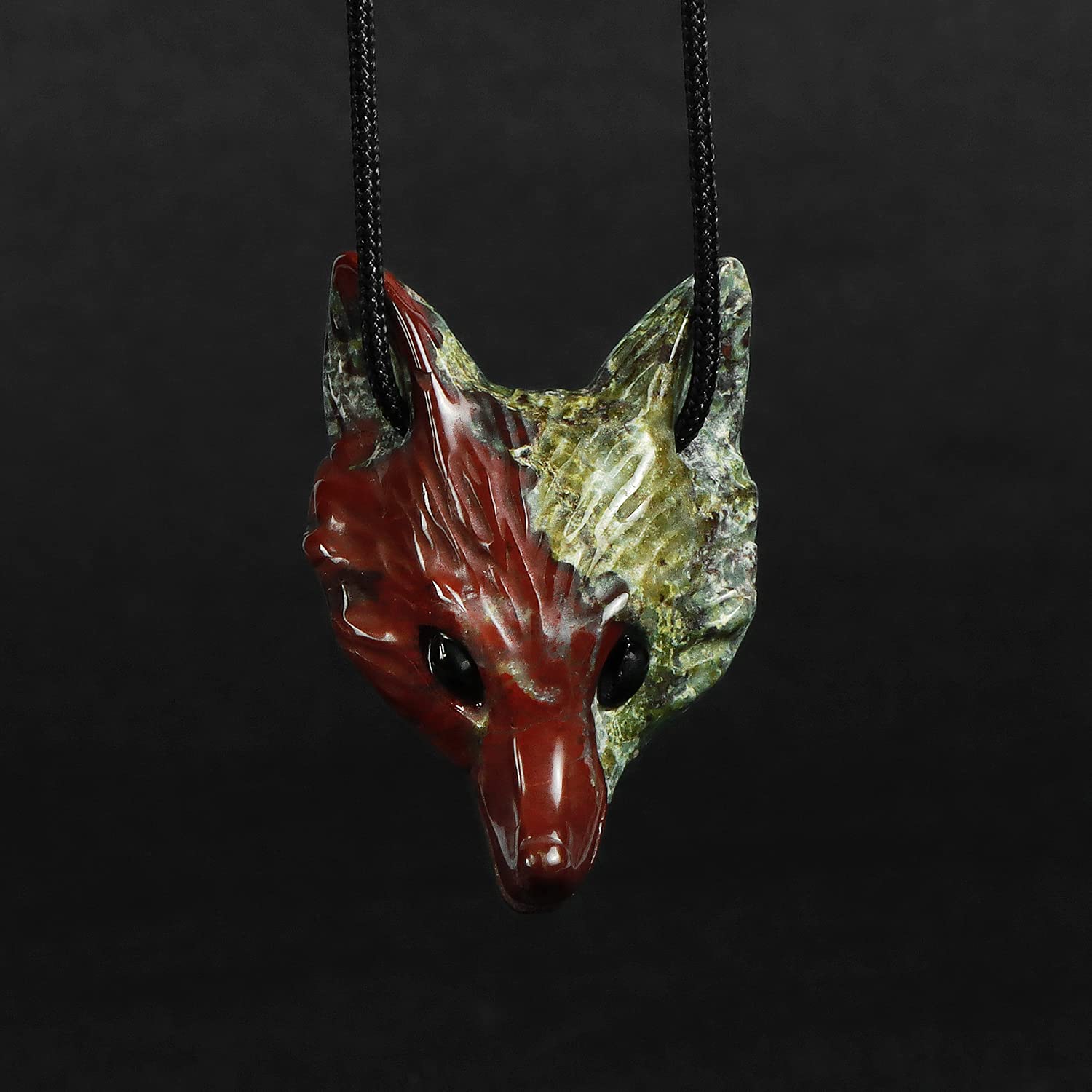 Artistone Dragon Bloodstone Crystal Fox Pendant 1.6 inch Fox Head Hand-Carved Gemstone Necklace Healing Crystal Statue Animal Collection Figurine with Gift Box