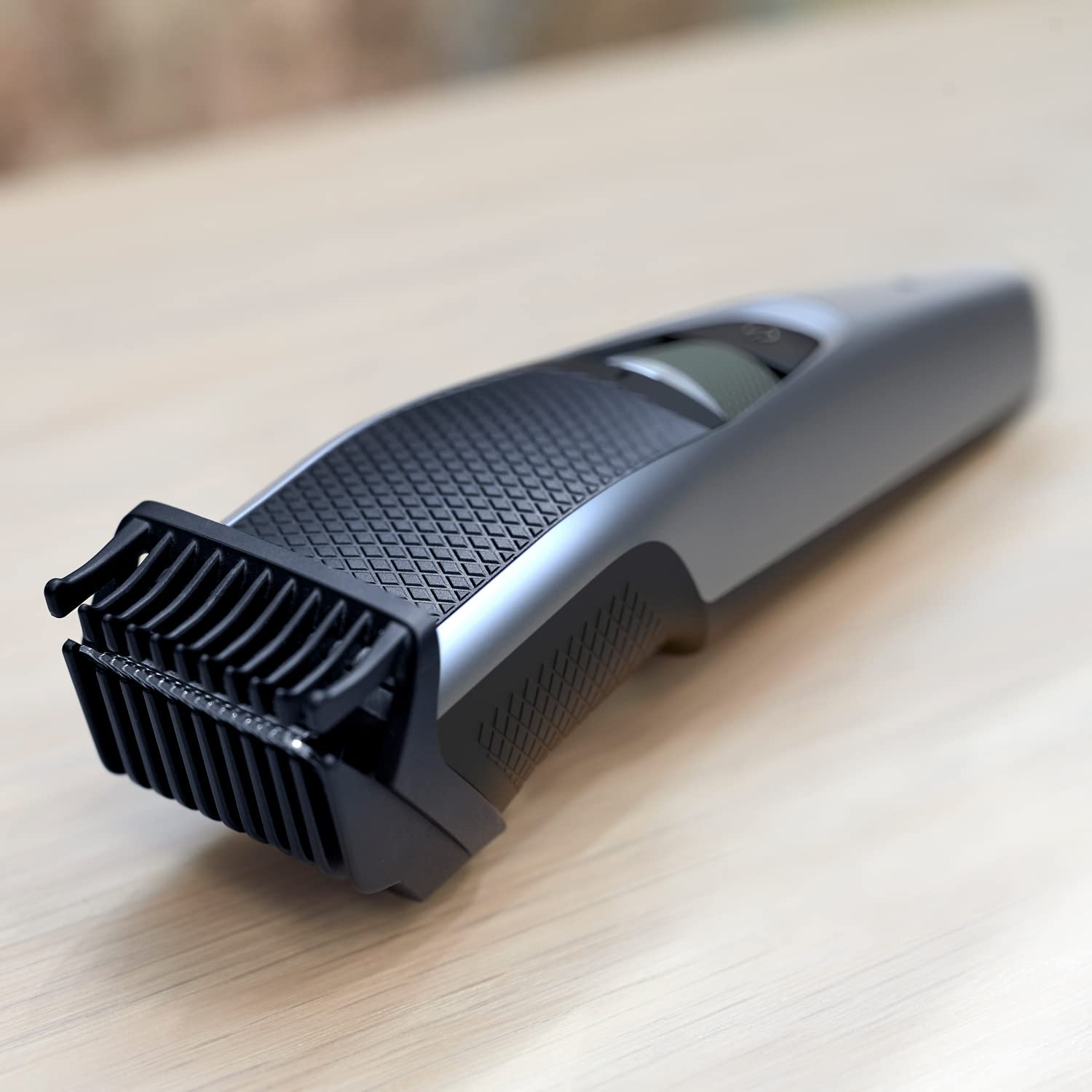 Philips Regolabarba Uomo BT3216/14 S3000 Utilizzo Con e Senza Filo, Autonomia Fino a 60 Min, 20 Lunghezze, 1 Pettine, Lame in Metallo, Sistema Lift & Trim