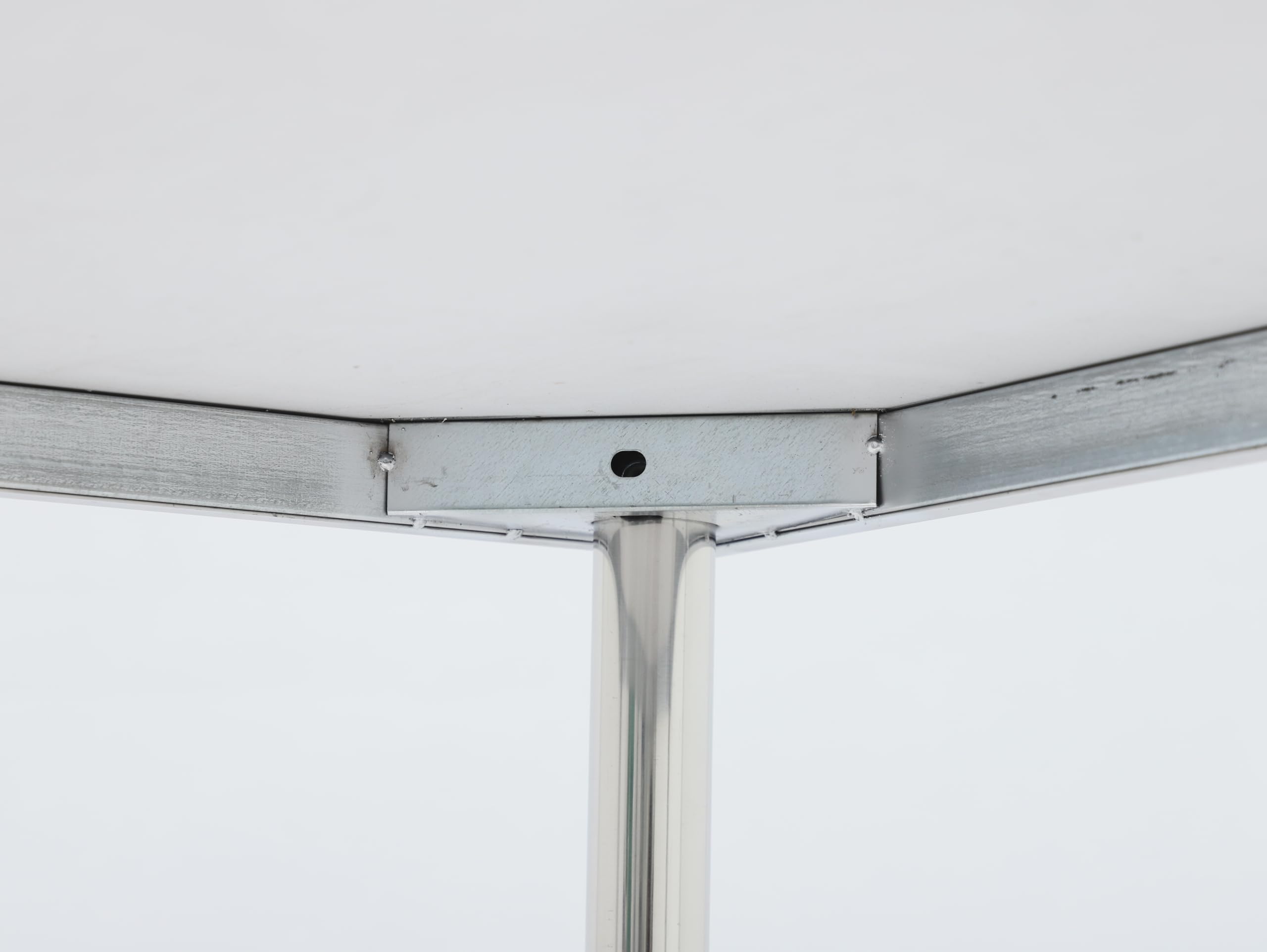 Tavolo da lavoro in acciaio inox 2 ripiani in acciaio inox 201 con 4 ruote, 2 freni, piastre di supporto triangolari rinforzate, gambe tubolari rotonde, superficie lucida, antigraffio, inossidabile