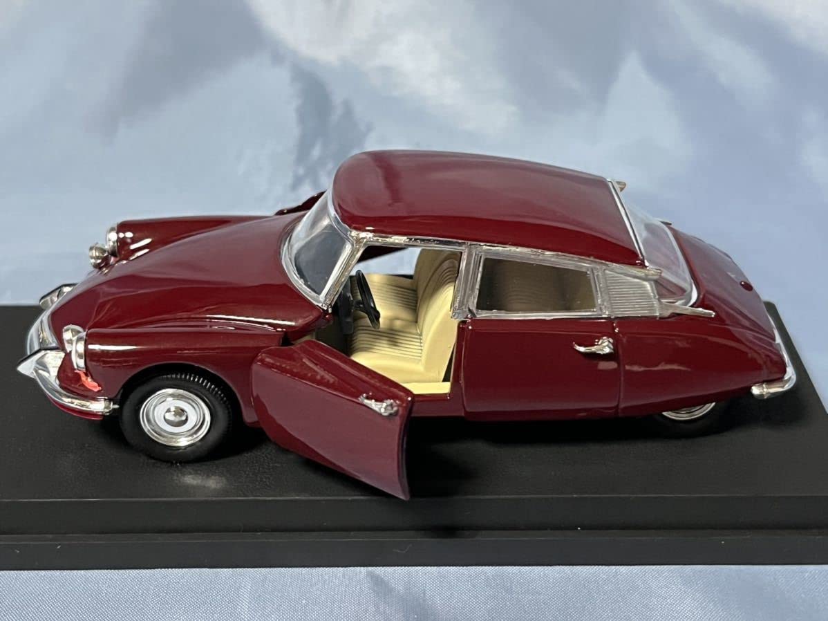ダイカスト車 1/43 シトロエン DS 19 カブリオレ 1965 メタル