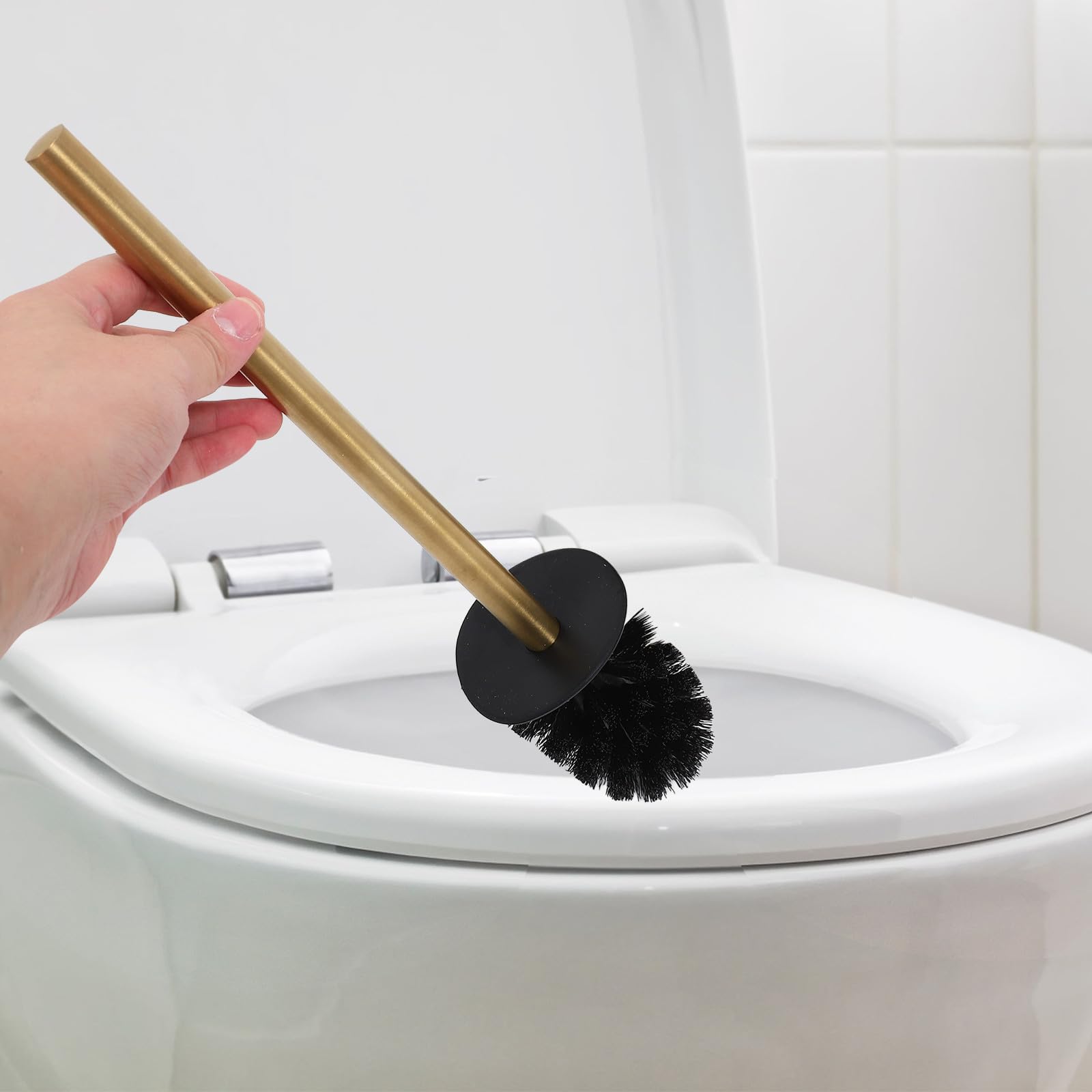 iplusmile Escobillero Baño con Juego de Escobilla y Soporte para Inodoro Dorado de Acero Inoxidable, Diseño Montable en Pared para Limpieza Efectiva en Baño