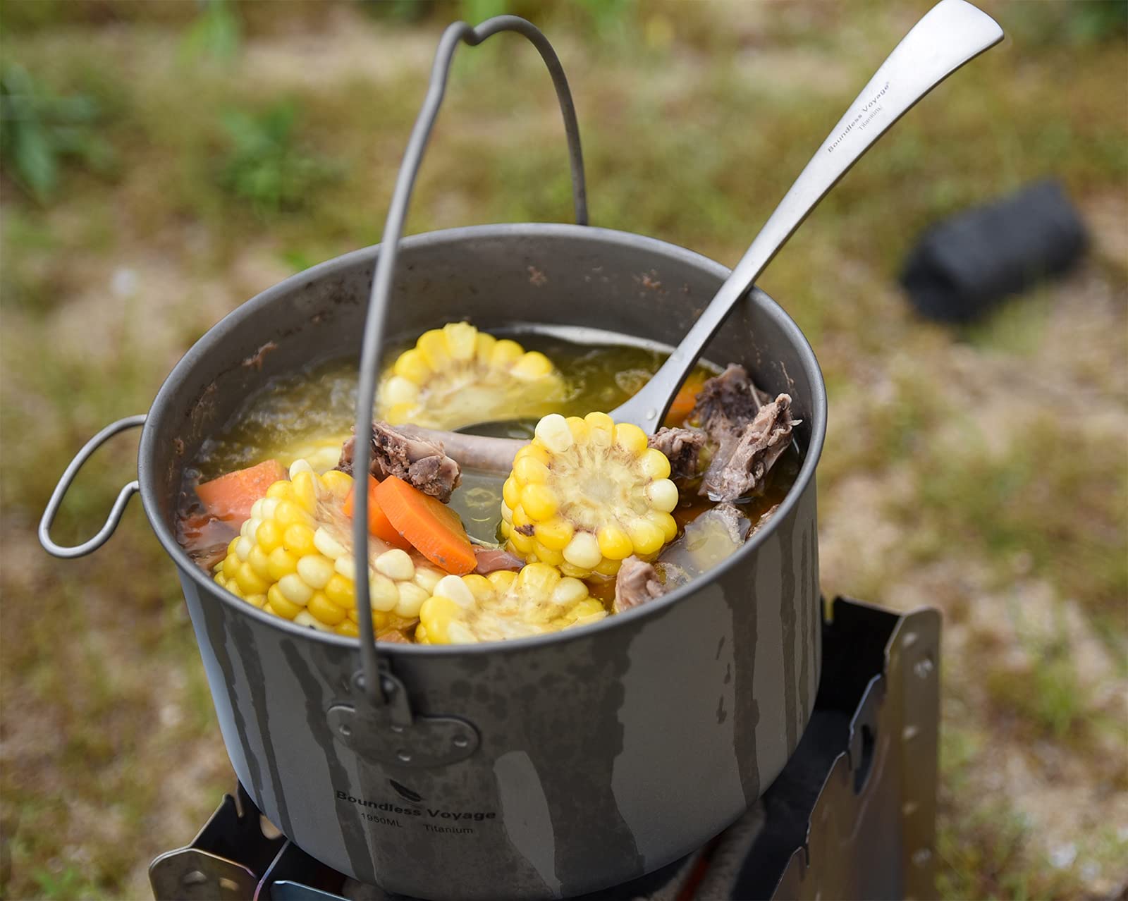 iBasingo Set di pentole da Campeggio Set di pentole da Esterno Kit Pasticcio da Cucina Ciotola in Titanio Padella con Manico Pieghevole Stoviglie da Viaggio da Picnic