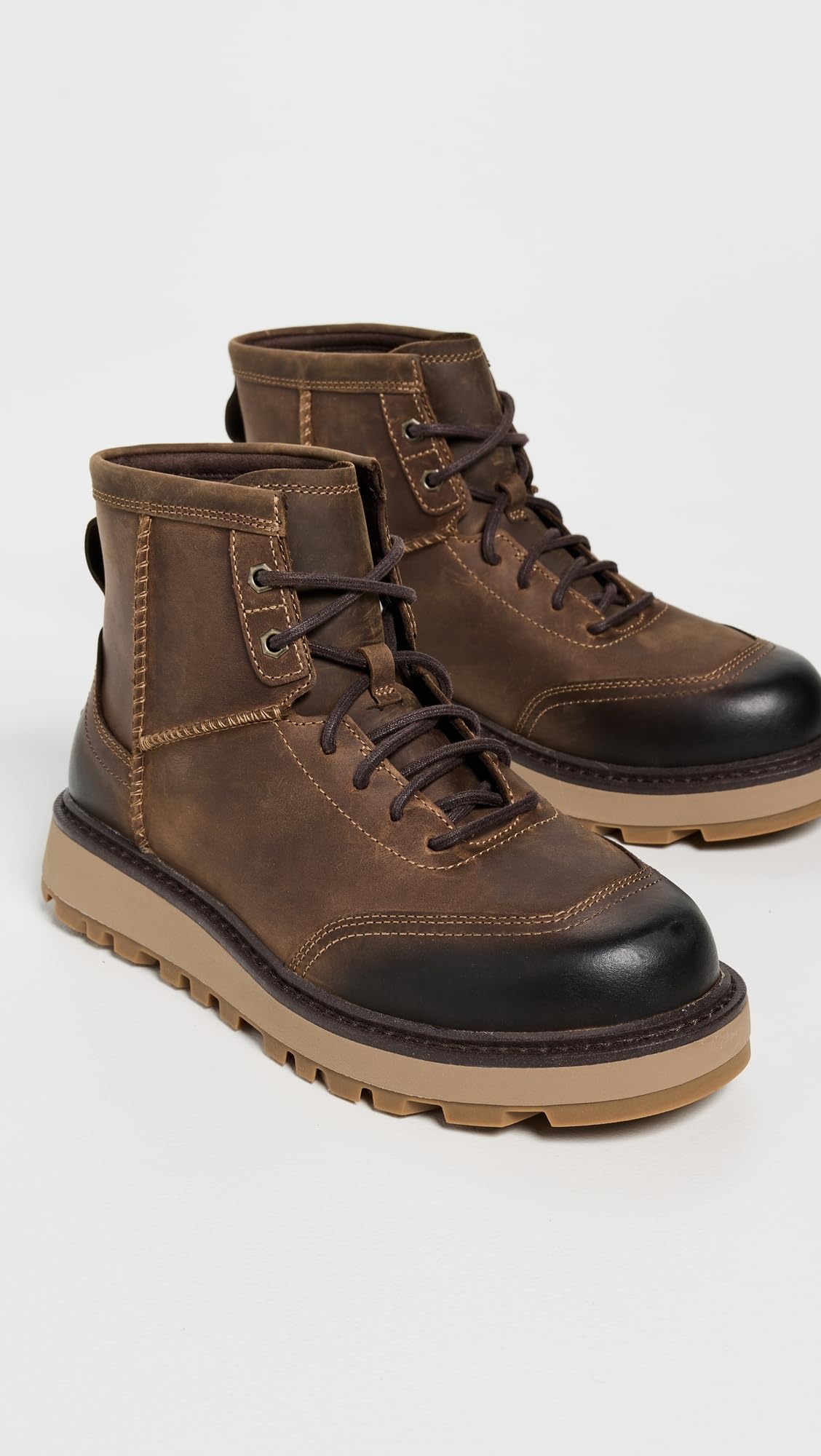 UGG Men's Idyllwild Lace Boot, Oak, 11.5 | B2B Liquidation
