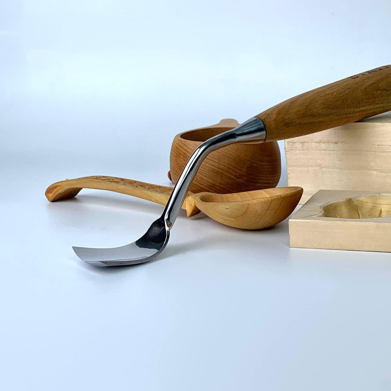 STRYI Profesjonalne, duże, zakrzywione żelazko – 30 mm – ręcznie kute narzędzie do głębokiego rzeźbienia w drewnie – idealne do kuksa, łyżek, misek – dłuto do misek