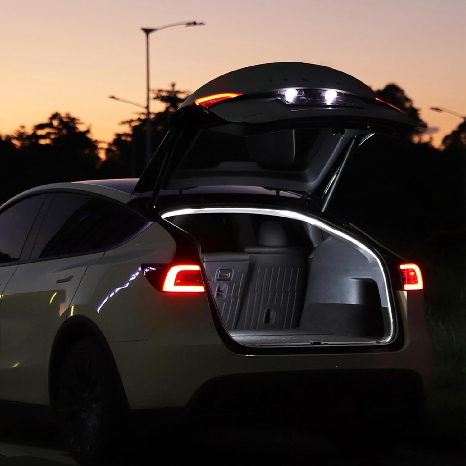 Trunk - Striscia LED per Tesla Model Y 2021-2025