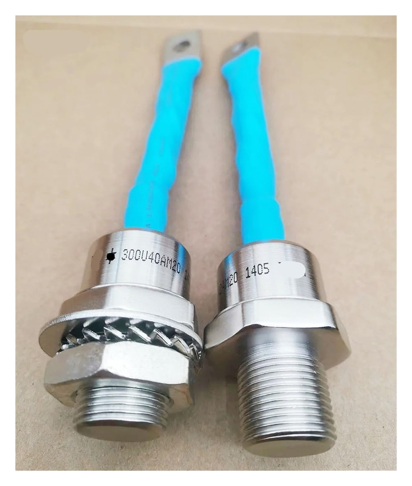 MBPAIHOP 1PCS 300U60A 300U40AM20 VS-ST230S12P0V 251RC120 251RC80 251M80 Transistor Thyristor Diode Module(300U40AM20)