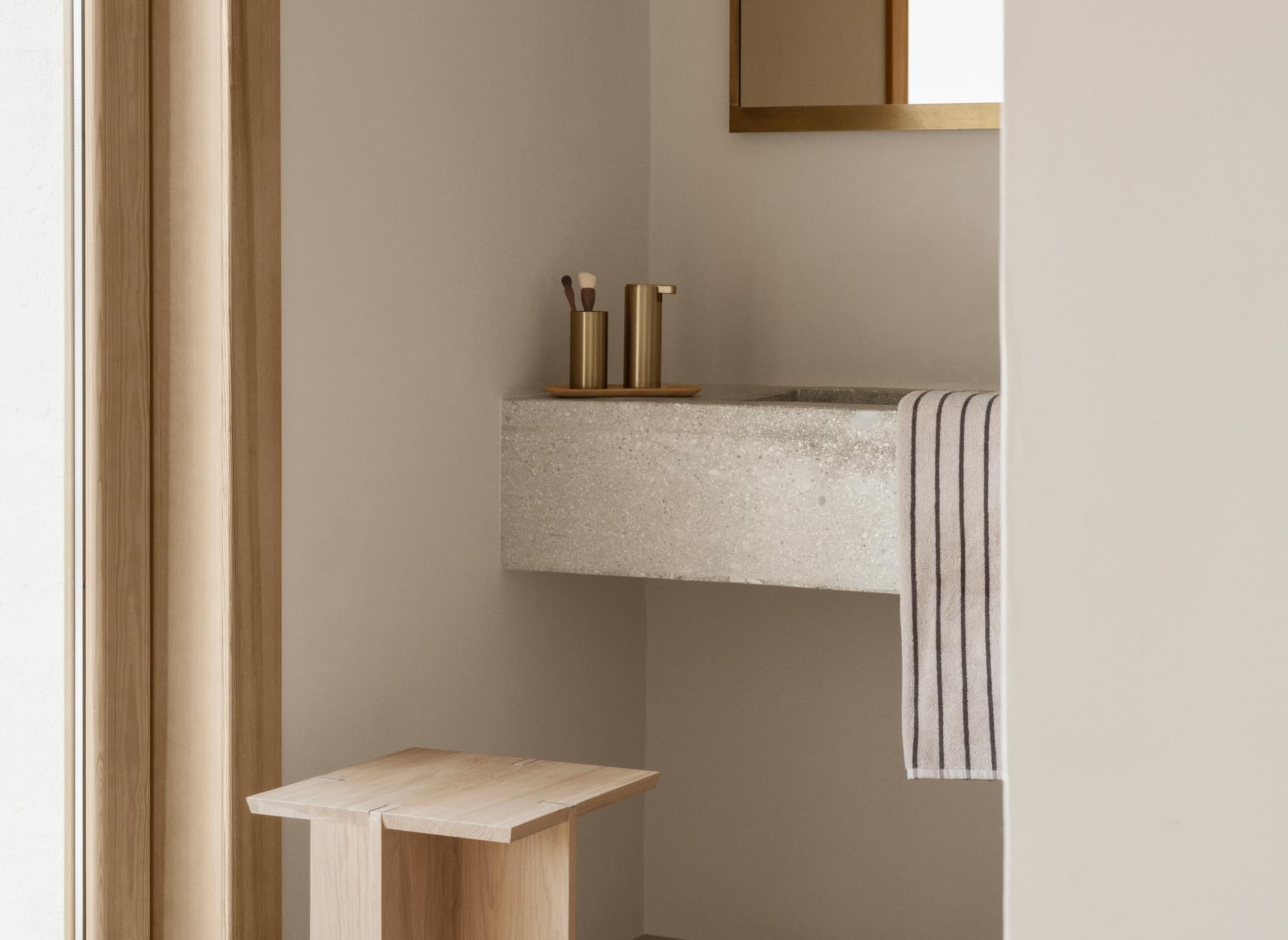 blomus Tablett -BAKI- | Serviertablett aus FSC Holz | Farbe Black | Größe L 55x20 cm | Dekotablett für Küche & Wohnzimmer