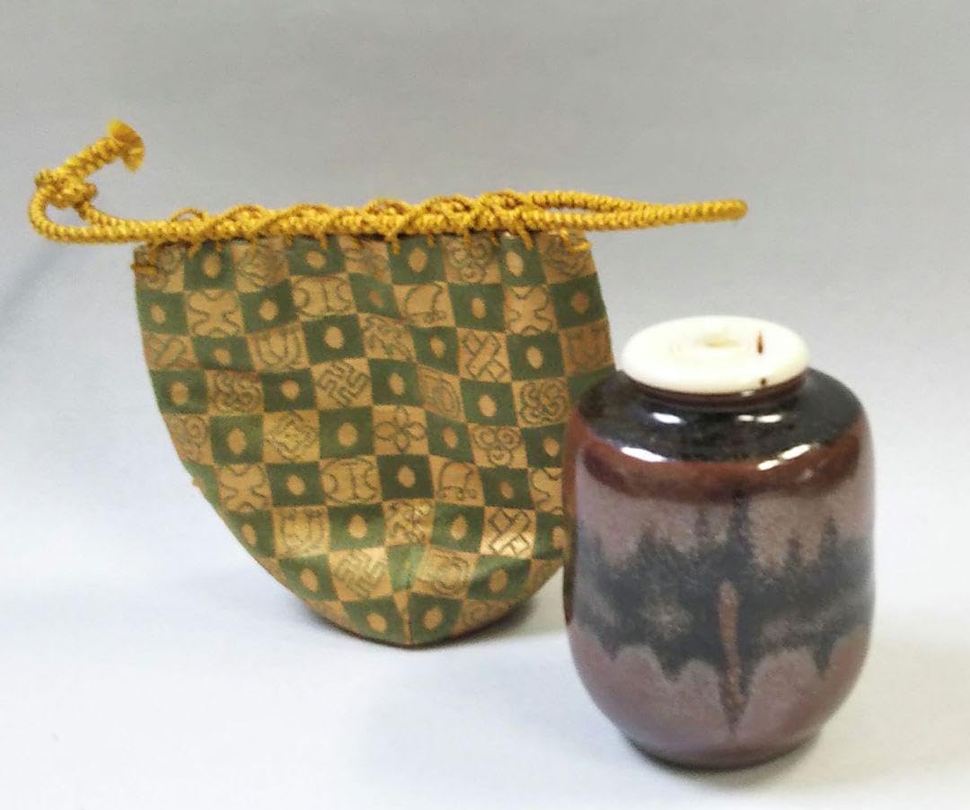 送料込【逢絢亭・新品】茶道具 茶入 京焼 中興名物 玉柏写 仕覆付 陶若窯 共箱 送料込【逢絢亭・新品】茶道具 茶入 京焼 中興名物 玉柏写 仕覆