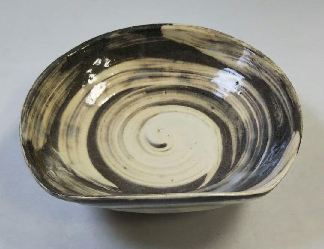 茶道具 懐石 刷毛目小鉢 菓子器 清水焼 京焼 4代 真清水蔵六 茶道具 懐石 刷毛目小鉢 菓子器 清水焼 京焼 4代 真清水蔵六