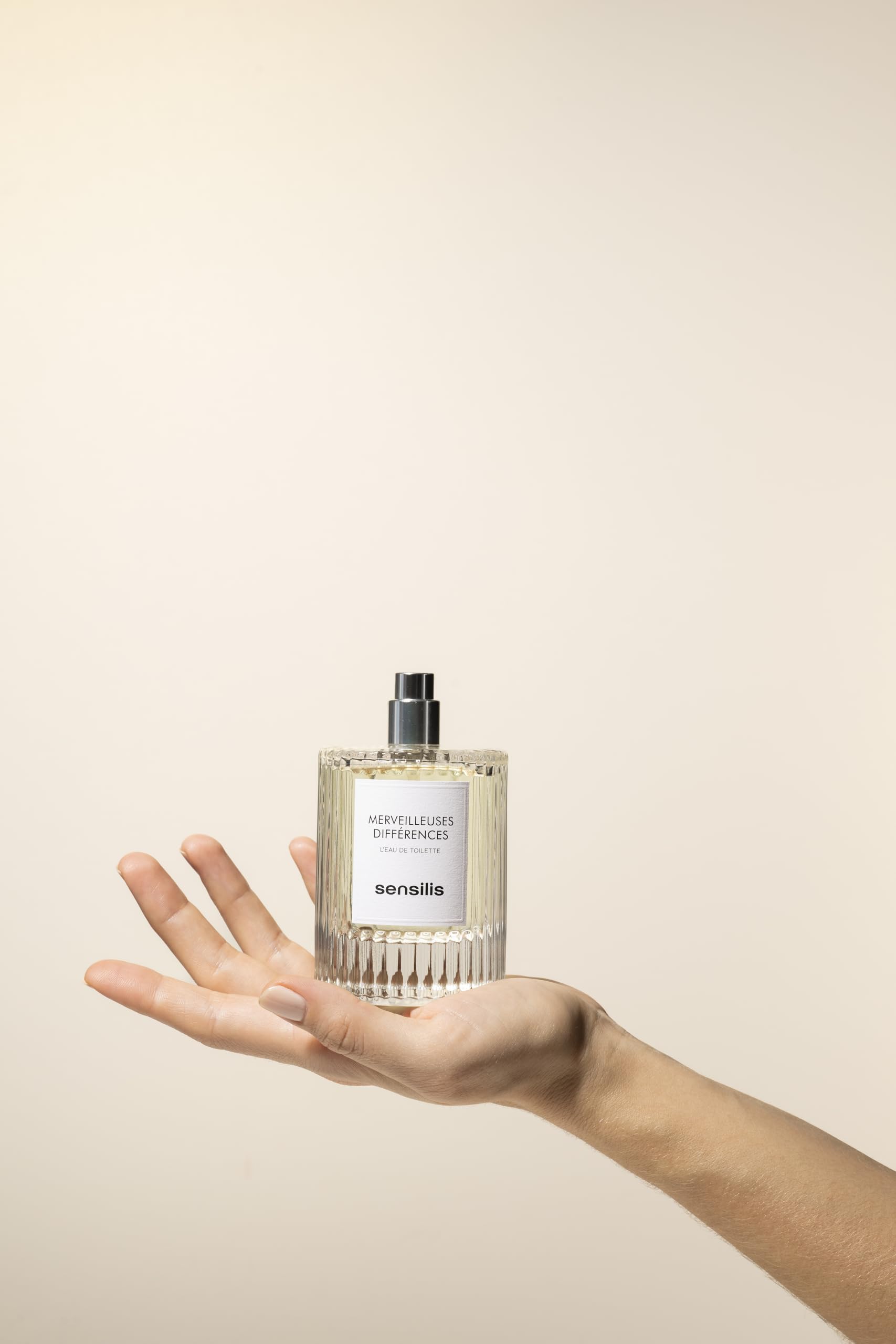 Sensilis - Merveilleuses Différences, Eau de Toilette, 100 ml | Bergamota, Jazmín, Rosa, Almizcle, Floral Fresco Cítrico, Unisex, Duradero, Día y Noche, Perfume, Uso Diario, Estela