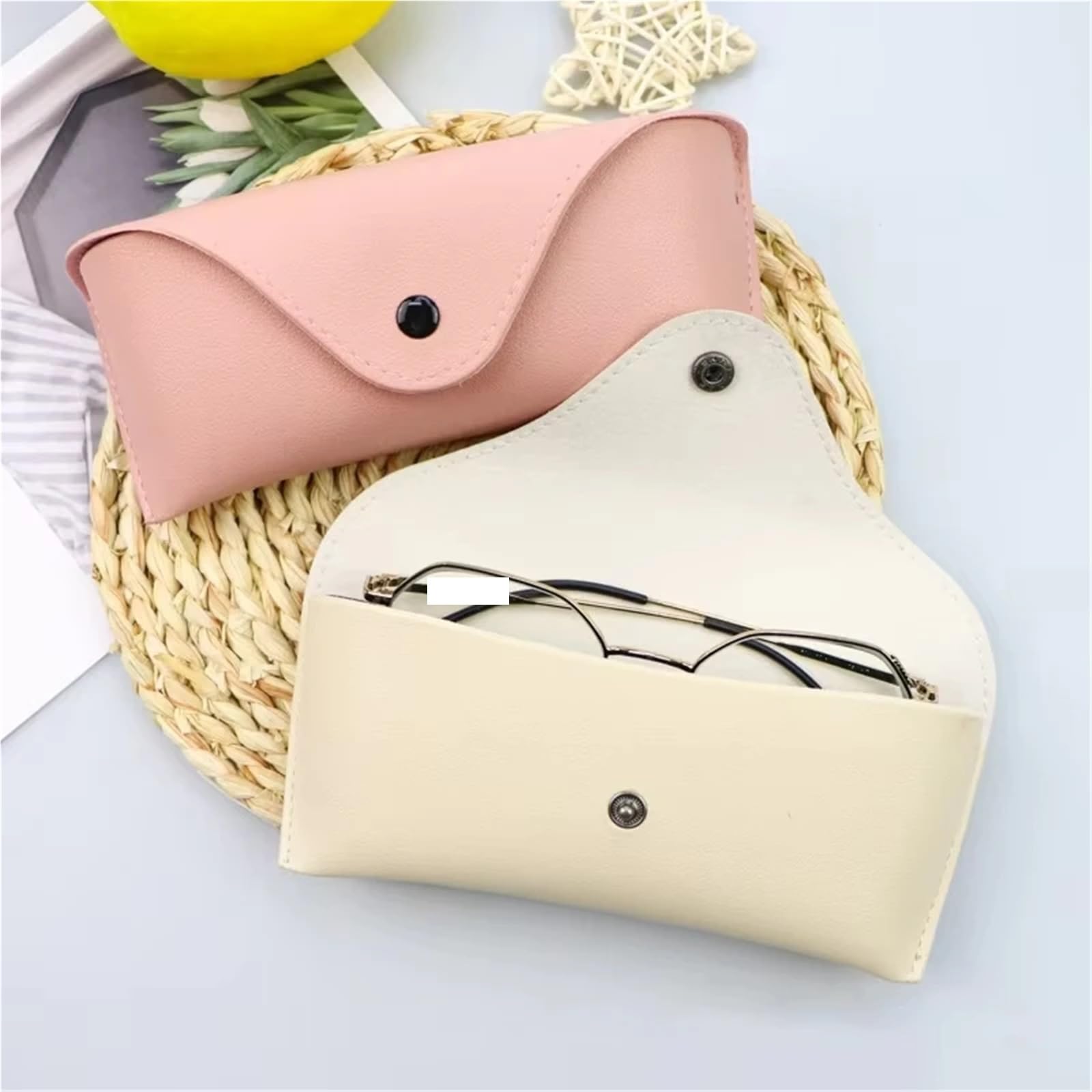 Brillenetui 2 Stück Hartschalenetui aus Leder for Brillen und Sonnenbrillen, praktisch, leicht, Schutzbox, einfarbig, leicht zu tragen(White)