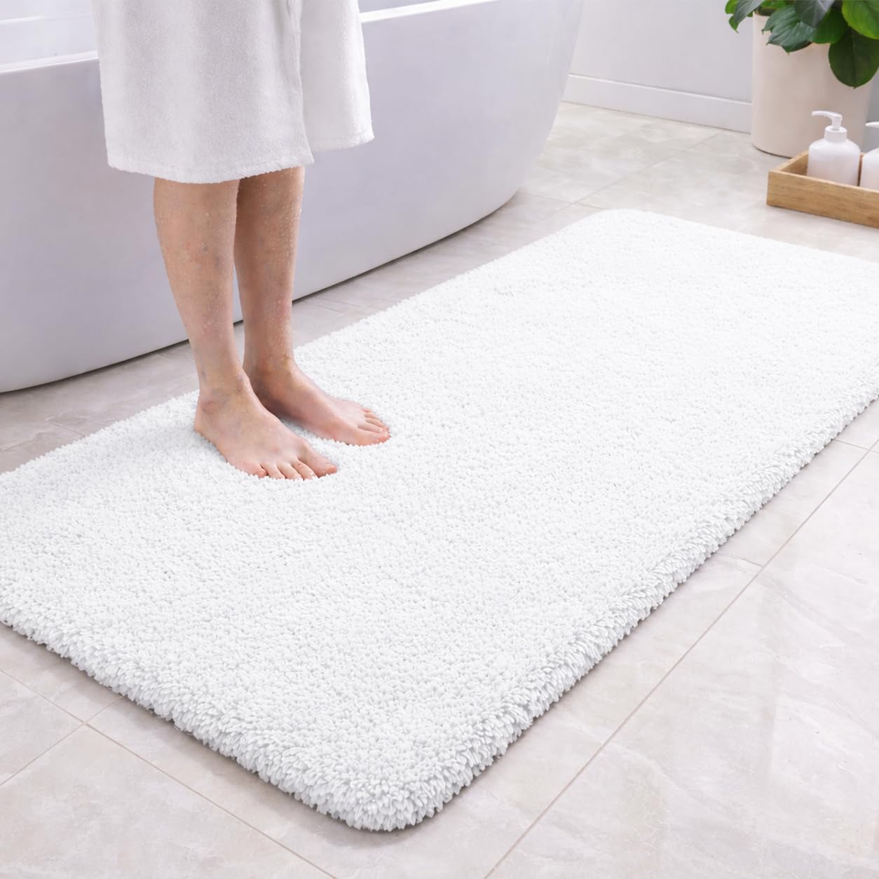 PUFFMAT Microfibre Bath Mat 120 x 60 cm White, Absorbent Bathroom Rug with Soft Plush Pile and TPR Backing, Machine Washable Bathroom Mat for Shower, Bathtub, Toilet and Guest Bathroom โ image 1