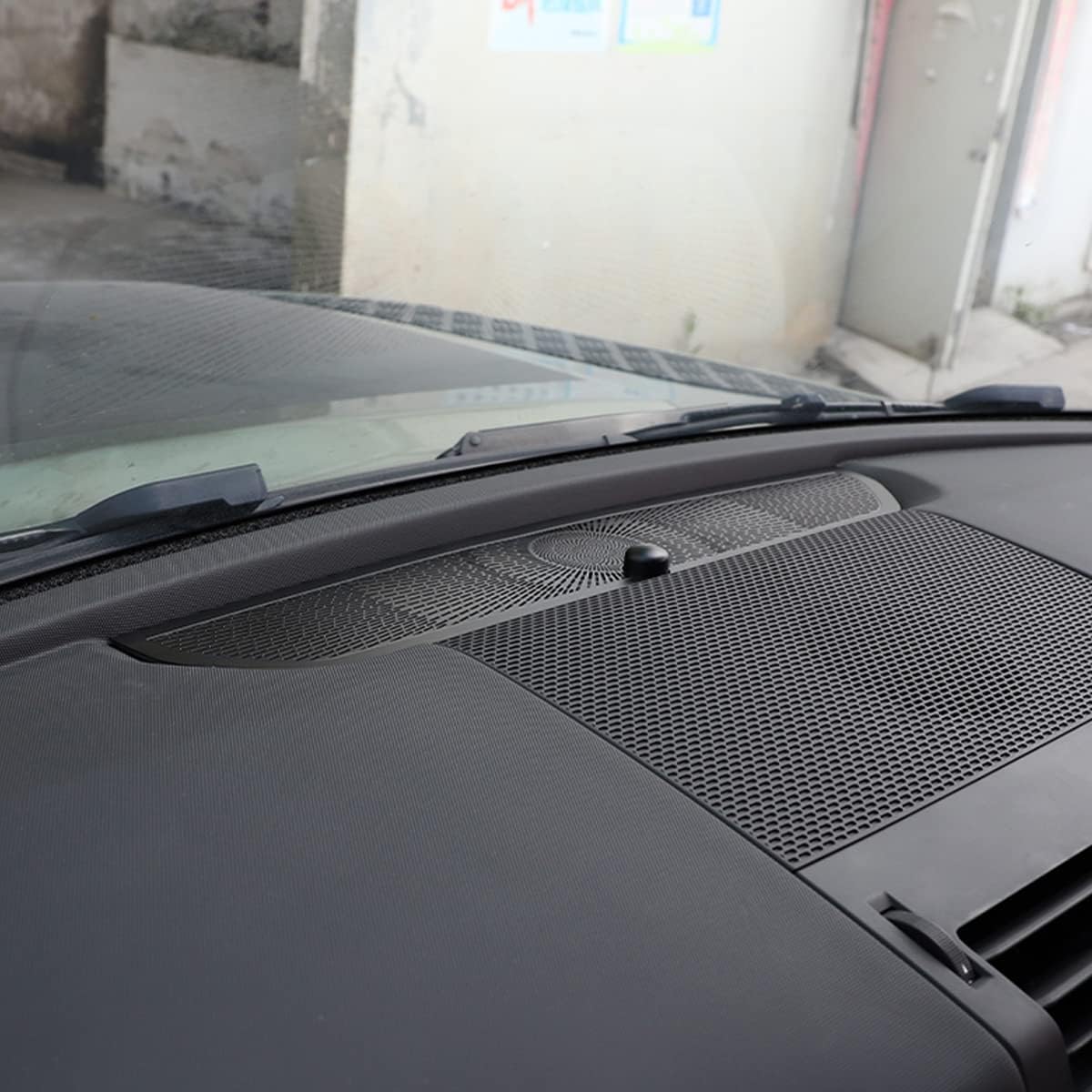 Car Instrument Panel Air Outlet Anti-Blocking Mesh Cover Decoration for Land Rover Defender 90 110 130 2020 2021 2022 2023 (Alloy, Black)