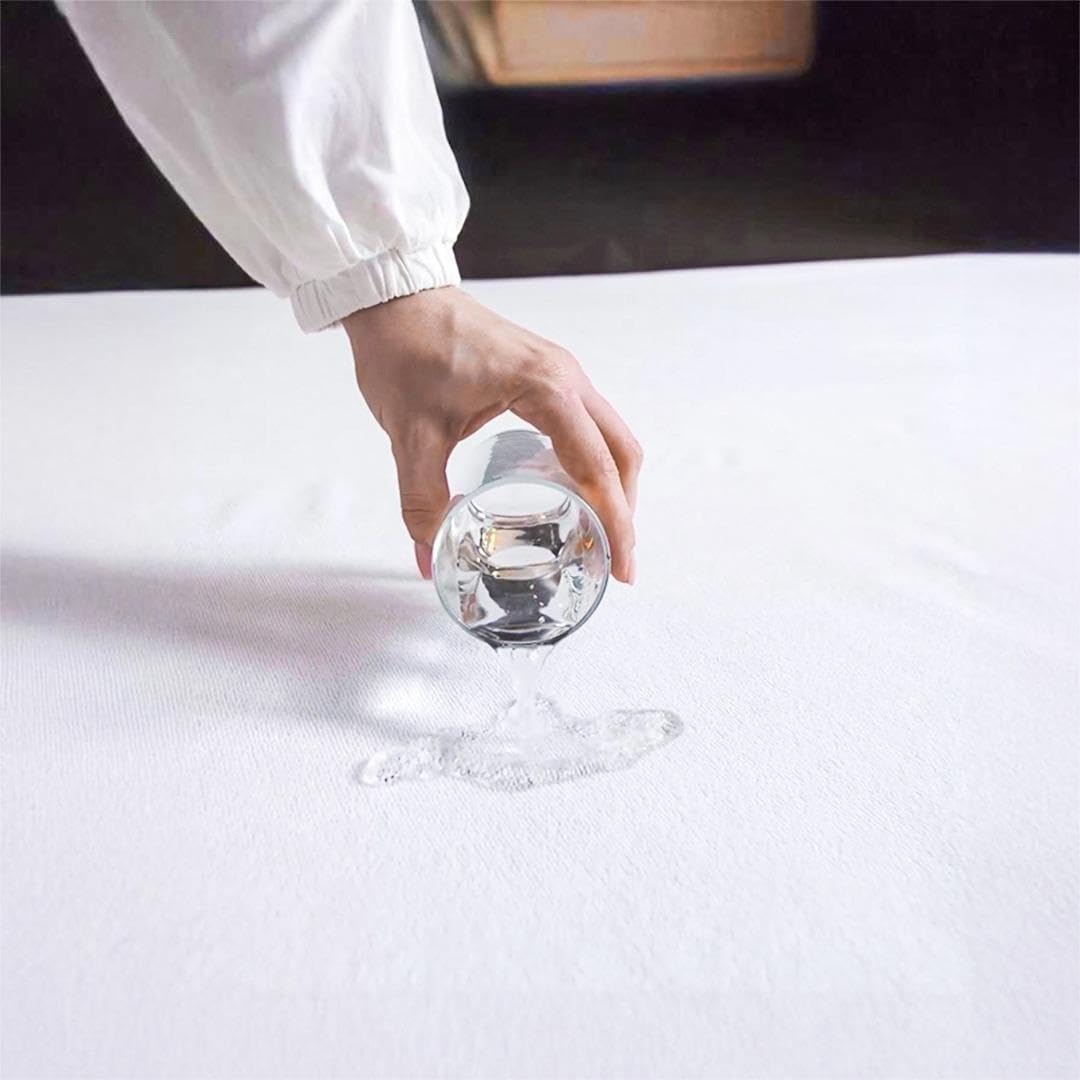 Takt 100% Waterproof Mattress Protector Super King Size 180x200 + 30cm Deep Pocket, Hypoallergenic, Soft Breathable Terry Towelling Mattress Protector, Washable Fitted Super King Mattress Cover, White