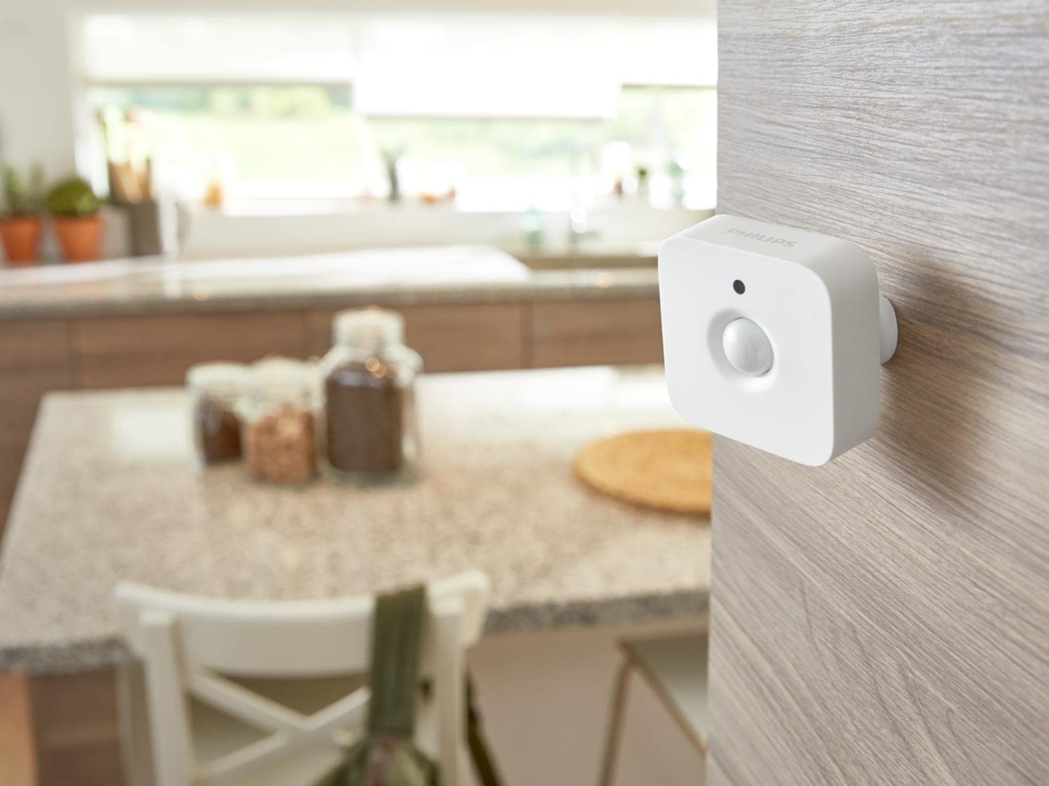 Philips Hue Vorteilspaket mit 1 Hue Dimmschalter und 1 Hue Bewegungsmelder für Innen - Hue Accessories