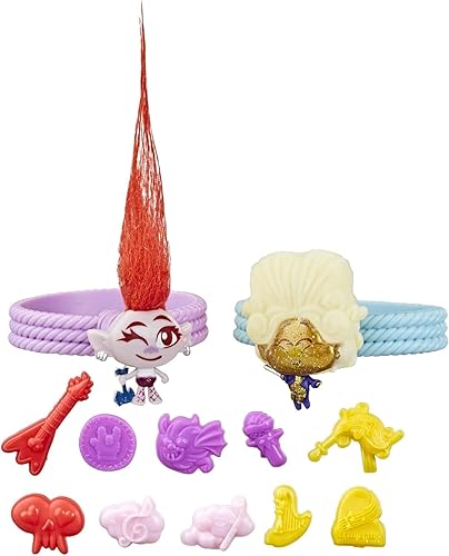 Miniatura 4 de Hasbro Trolls DreamWorks - Paquete de amigos pequeños bailarines con 2 pequeñas figuras de bailarines, 2 pulseras y 10 dijes, juguete inspirado en