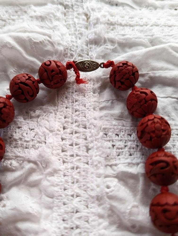 堆朱ネックレス他 中国 堆朱ネックレス 漆工法 未使用品 大玉 伝統工芸品 - メルカリ