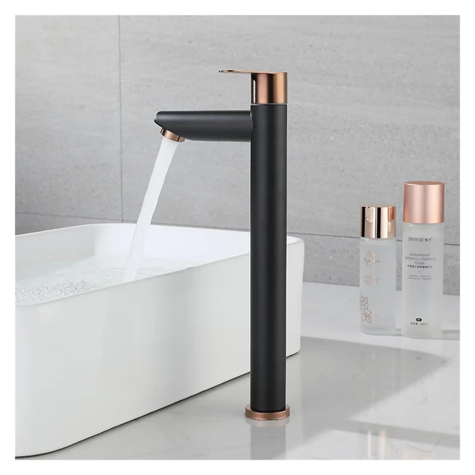 Robinet de lavabo de salle de bains long, le style épuré pour rafraîchir vos WC invités