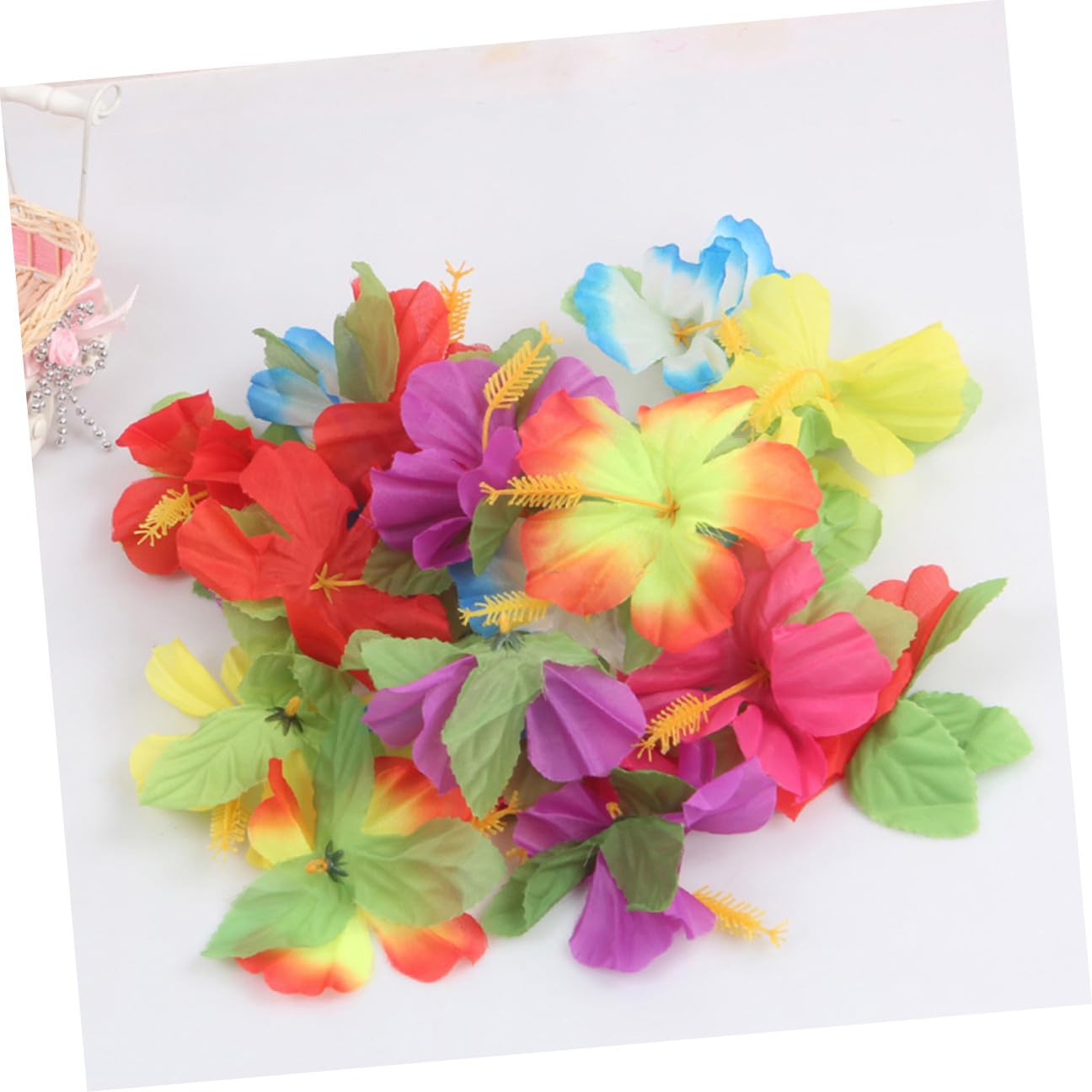 OUNONA Künstliche Hibiskusblüten Deko 72stücke aus Stoff für Sommerfest Tischdeko und Fotorequisite für Hawaii Party und Wohnzimmerdekoration Zufällige Farbe