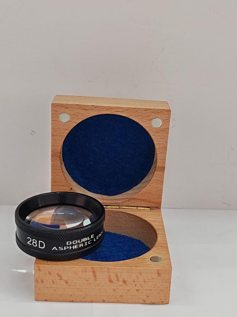 Lente asferica doppia 28D e custodia oftalmologia e optometria