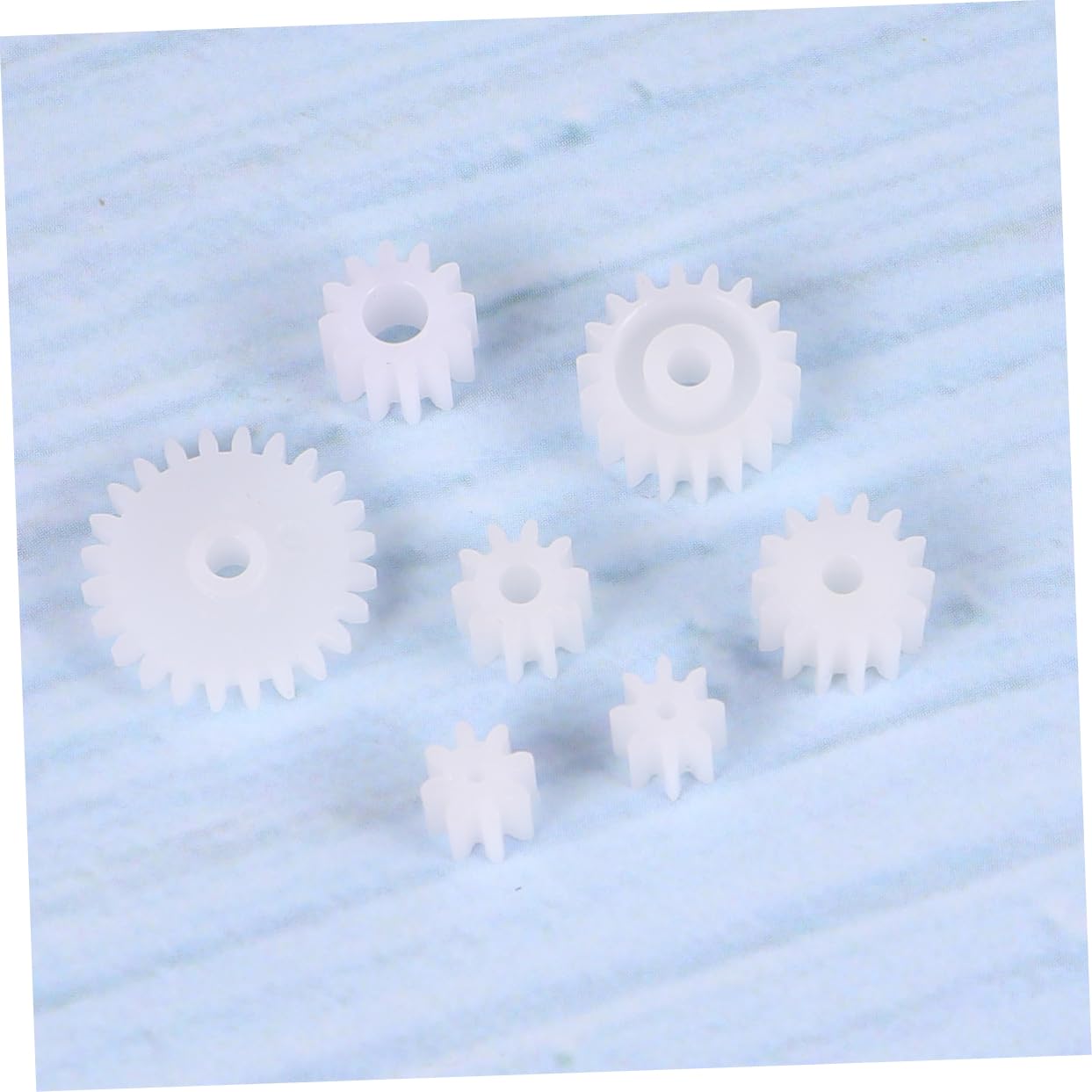 Abaodam 116pcs Plastic Toy Gears 0.5 Modulus Gear Parts for DIY Car Safe Plastic Set for Boys and Girls