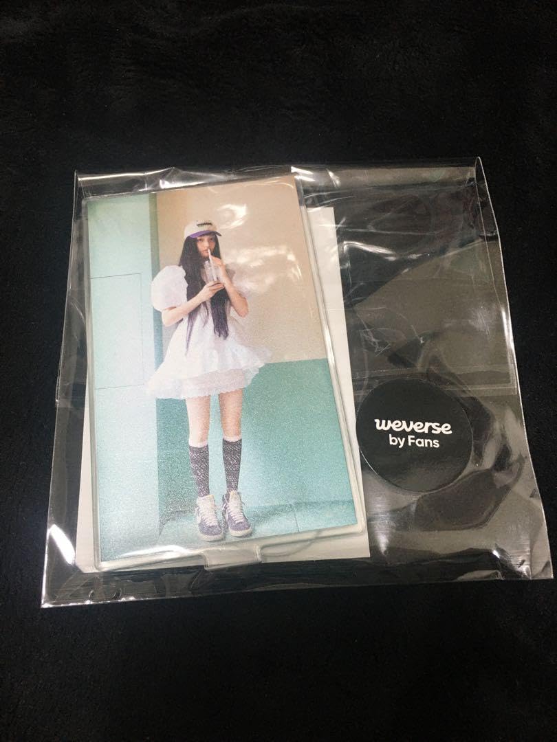 Amazon.co.jp: ILLIT WEVERSE ポップアップ アクリルスタンド イロハ