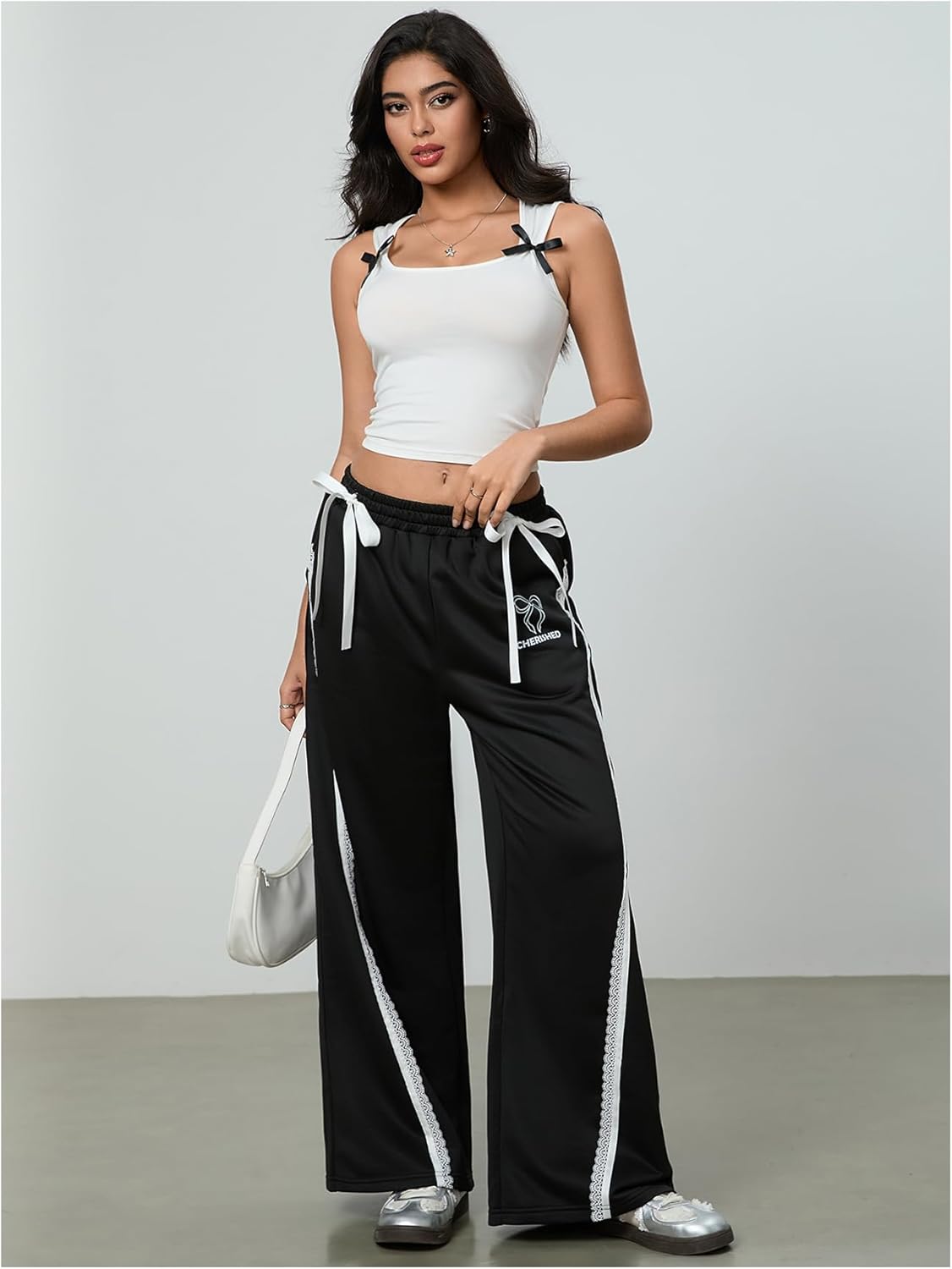 Verdusa Women's Bow Lace Y2k Sweatpants Straight Leg Casual Long Pants with Pockets Spring Fall Clothes - Image 5