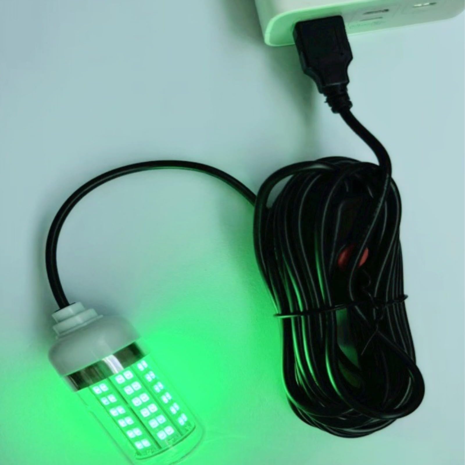 Luz LED de pesca subacuática recargable por USB, lámpara atrayente de peces con 4 colores, luz de señuelo de pesca nocturna para lubina, trucha, camarón, calamar, arenque, pecera roja, piscina