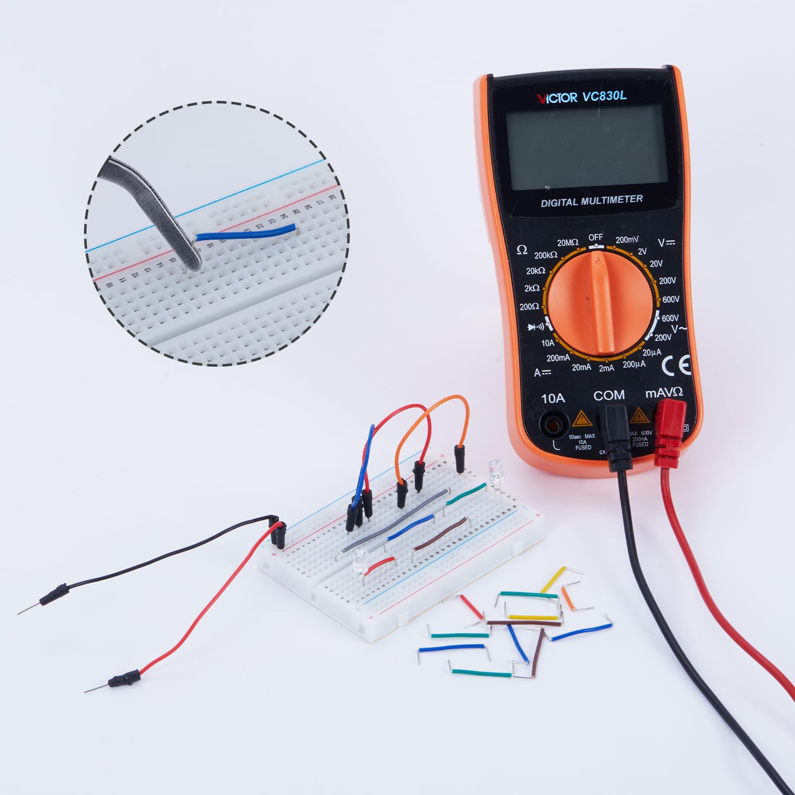 Zestaw płytek prototynowych z 2 x 830 punktami wiązania i 2 x 400 punktami wiązania, 2 x 170 punktów wiązania, mini oznaczone kolorami, 140 szt. zworki w kształcie litery U, 2 x 65 szt. elastycznych