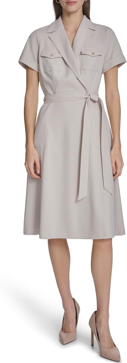 Vestido tipo chaqueta con lazo y manga corta de Calvin Klein