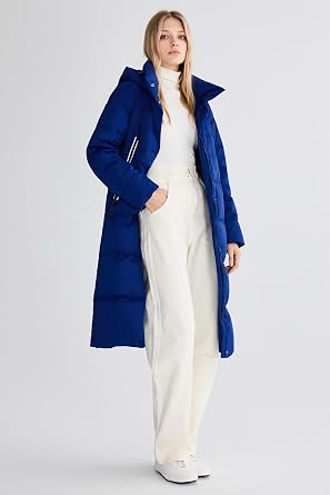 Orolay Women's Thickened Long Down Jacket Winter Down Coat Hooded Puffer Jacket with Side Zipper