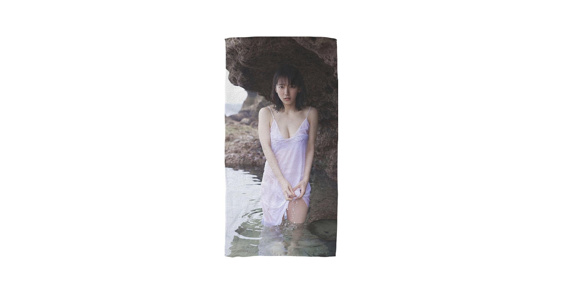 Amazon｜吉岡里帆 タオル ビーチタオル 大サイズ吸収性通気性
