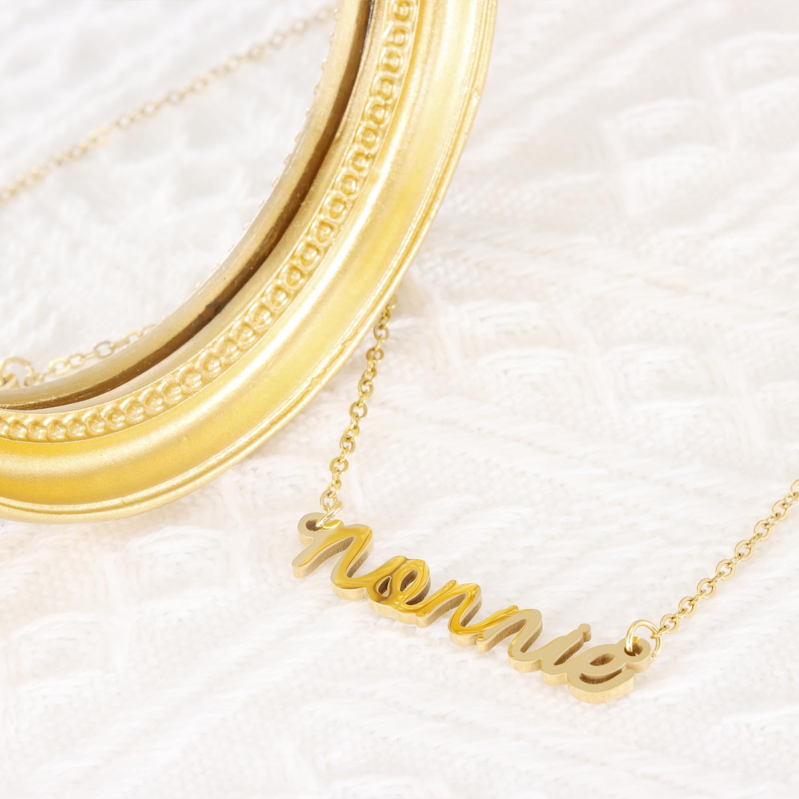 HUTIMY Nonnie Birthday Gifts for Grandma Women from Grandkids Items Personalized Best Nonnie Necklace