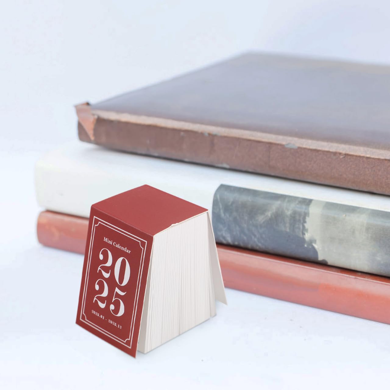 Vector Negocio 12 Páginas Calendario De Escritorio 2025 Diseño X Feliz Año Nuevo Plantilla De