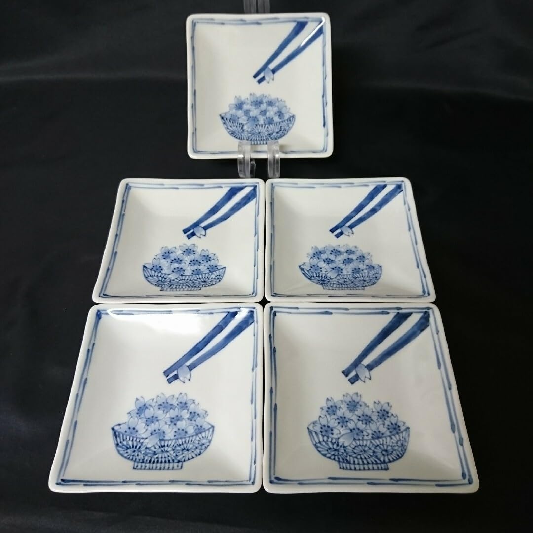 Amazon.co.jp: 有田焼 そうた窯 染付 遊桜 正角皿 惣太窯 元箱なし 