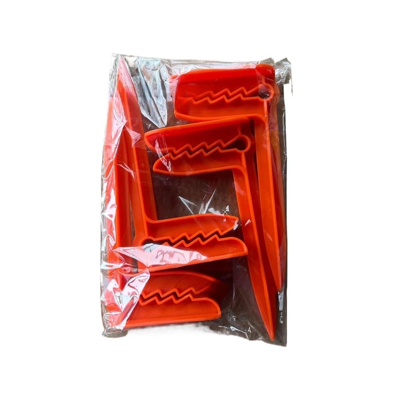 4PCS Beach Towel Clip Camping Mat Clip Outdoor Decorative Clothespins(Red)