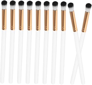 Colección de brochas de maquillaje esenciales...