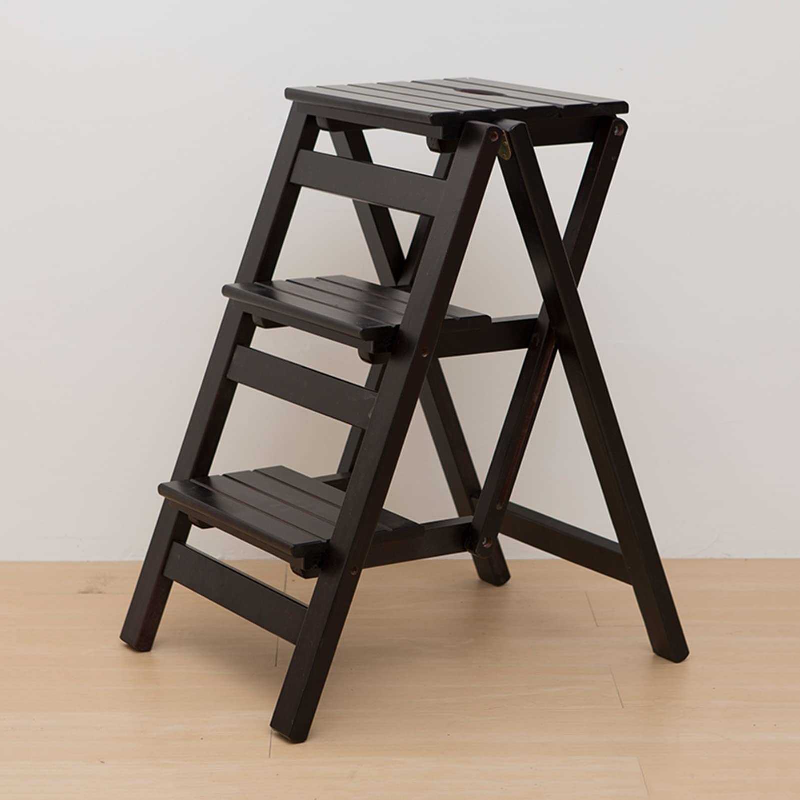 Tabouret échelle pliant 3 marches résistant 150 kg pour atteindre les hauteurs