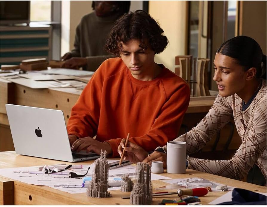 Amazon.com: Apple 2025 MacBook Pro Laptop with M5 chip with 10