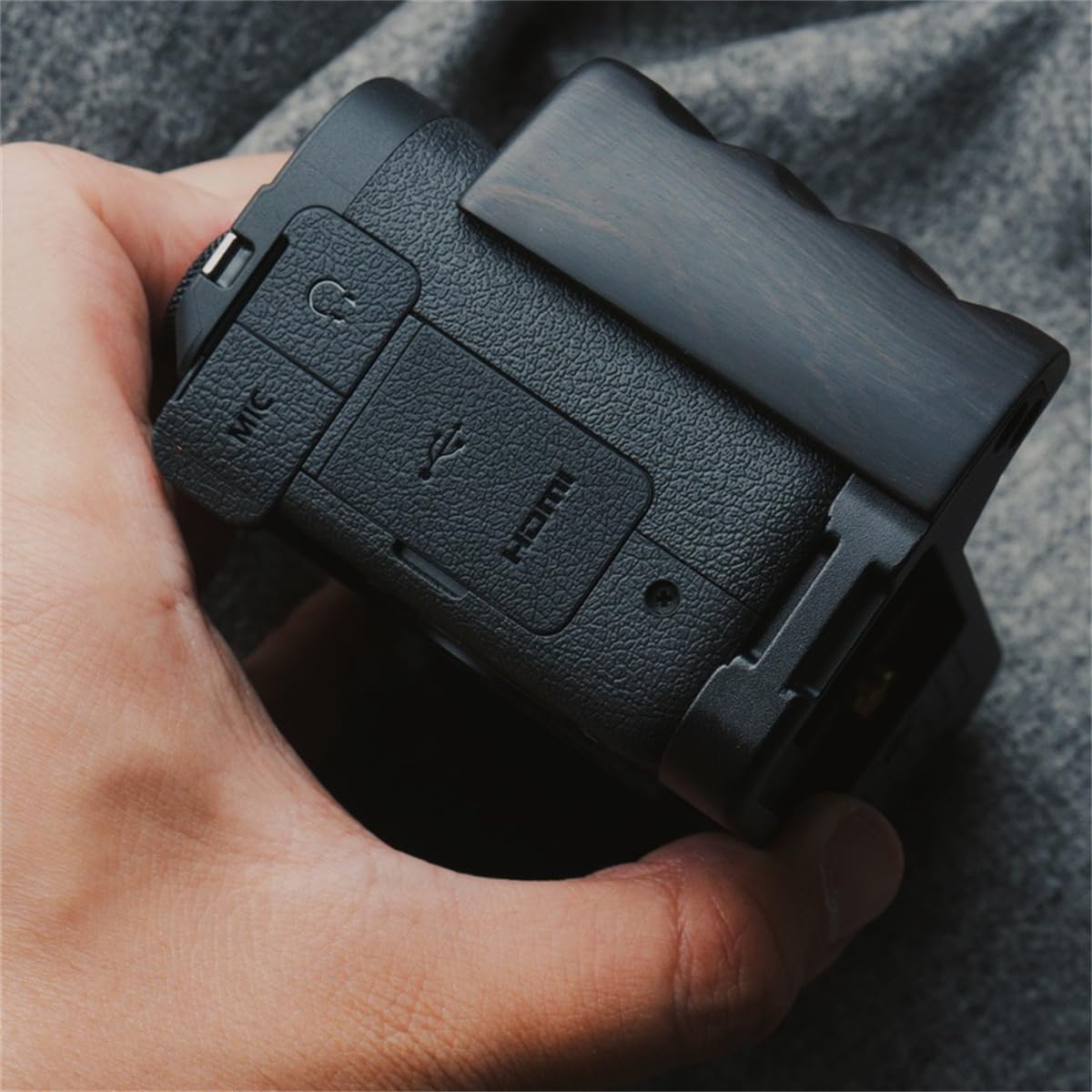 Amazon | Canon PowerShot V1 専用 カメラウッドグリップ 高級檀木材