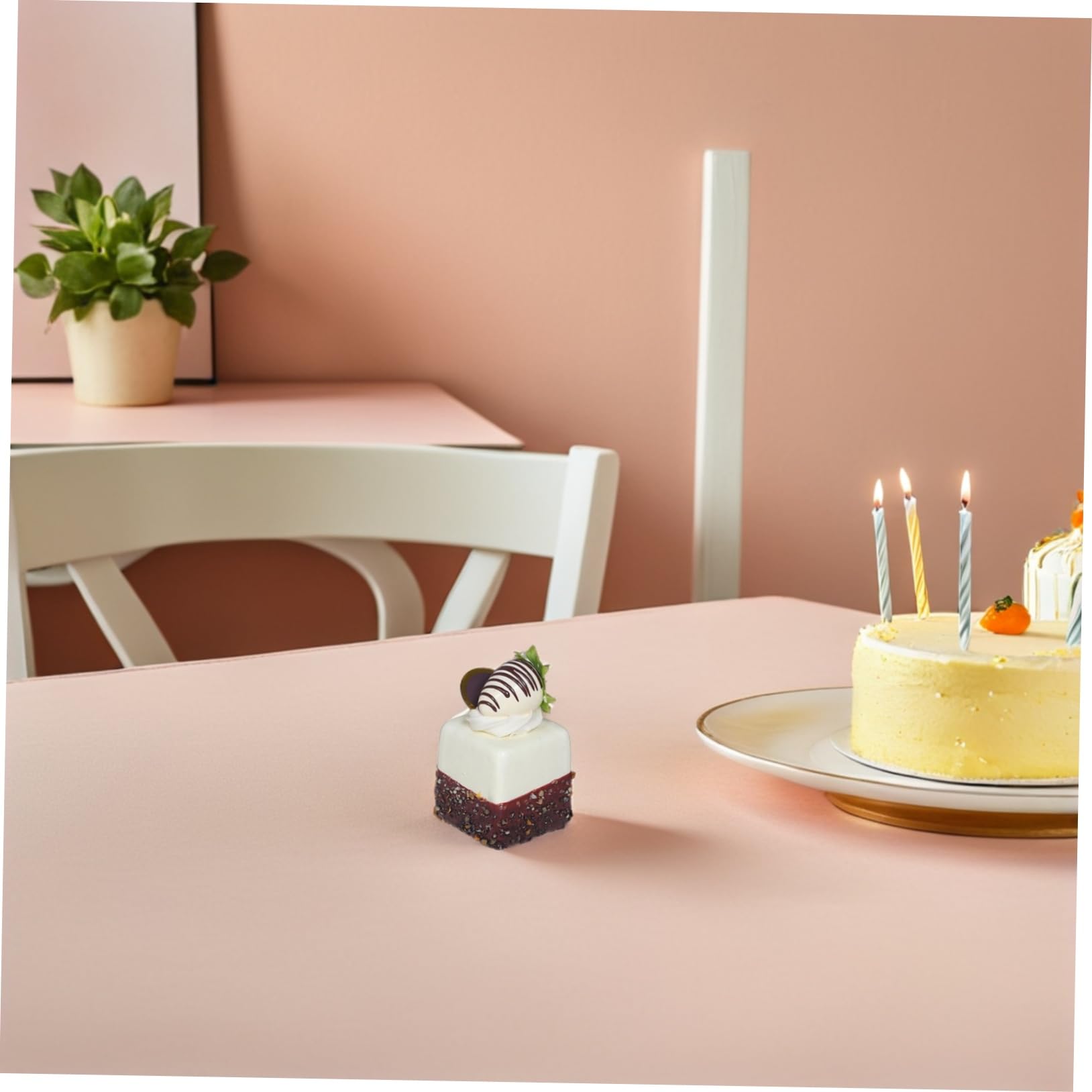8pezzi Simulazione di Torta Francese di Fragole Torta Artificiale Base Magnetica da Esposizione per Tavolo da Dessert per Feste Cibo Finto per Foto Decorazione da Cucina