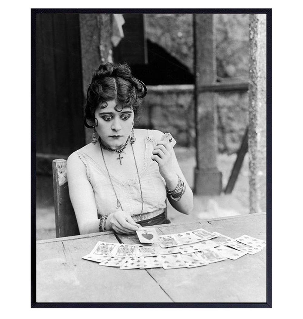 Fortune Teller Psychic - Wicca Wiccan Decor - Witchcraft, Black Magic Supplies - Gothic Wall Art Gift - Goth Room Decor - Creepy Scary Vintage Picture Photo - Pagan Gifts - Tarot Cards