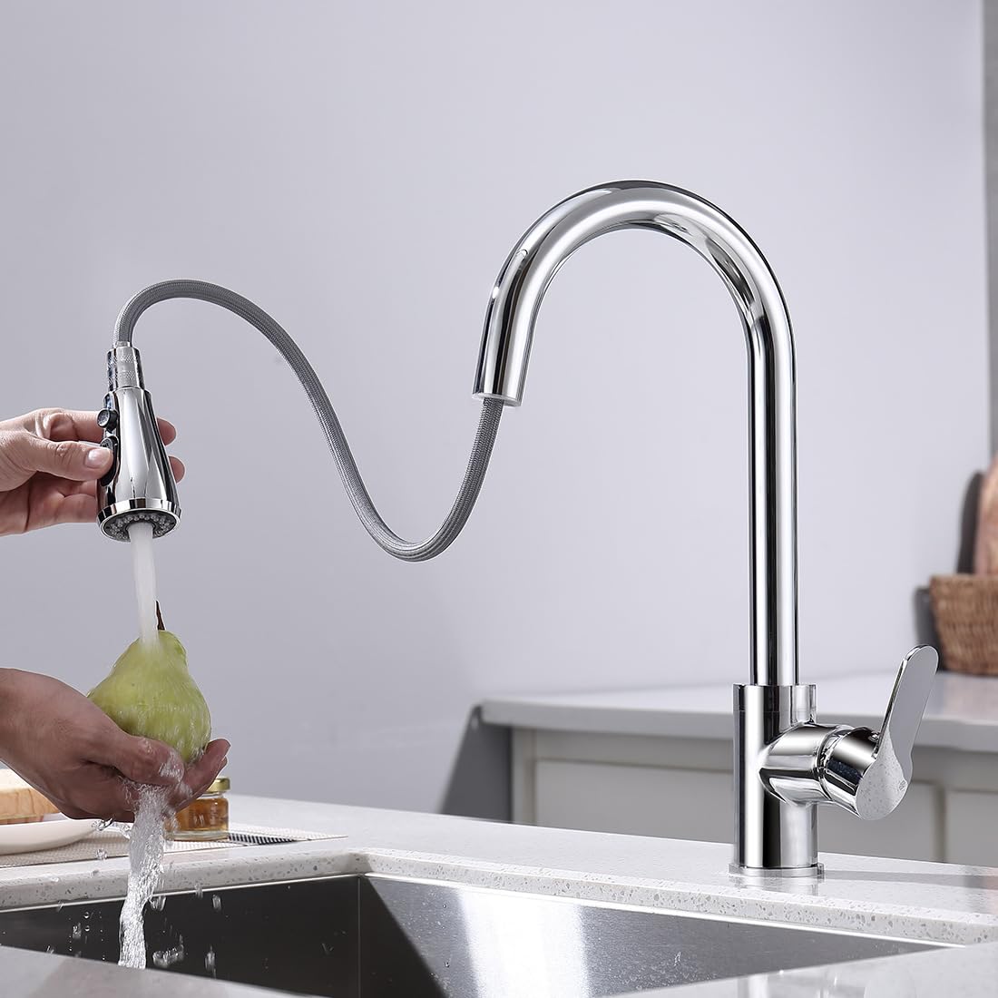 Grifo de Cocina de Cobre Negro extraíble de un Solo Orificio con Revestimiento Moderno para Fregadero Que facilita la Limpieza y Proporciona un Flujo de Agua eficiente pa