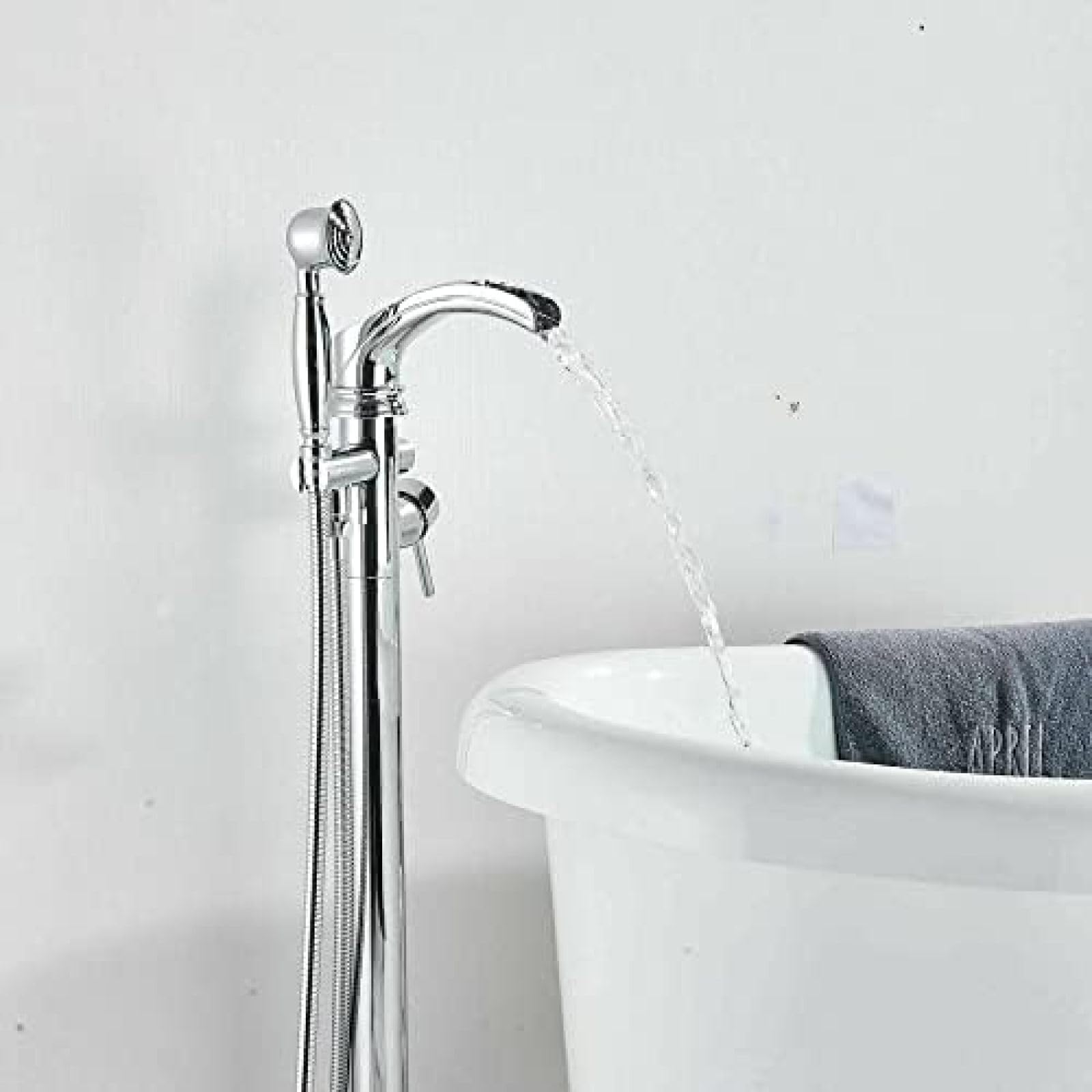 montowana na podłodze wolnostojąca bateria do wanny i prysznica wodospad do napełniania wanny bateria mieszająca bateria mieszająca system baterii-chrom,chrom a Household faucets