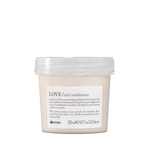 Miniatura 1 de Davines LOVE Curl Conditioner Enhance and Control Curly and Wavy Hair Weightless Volume and Softness