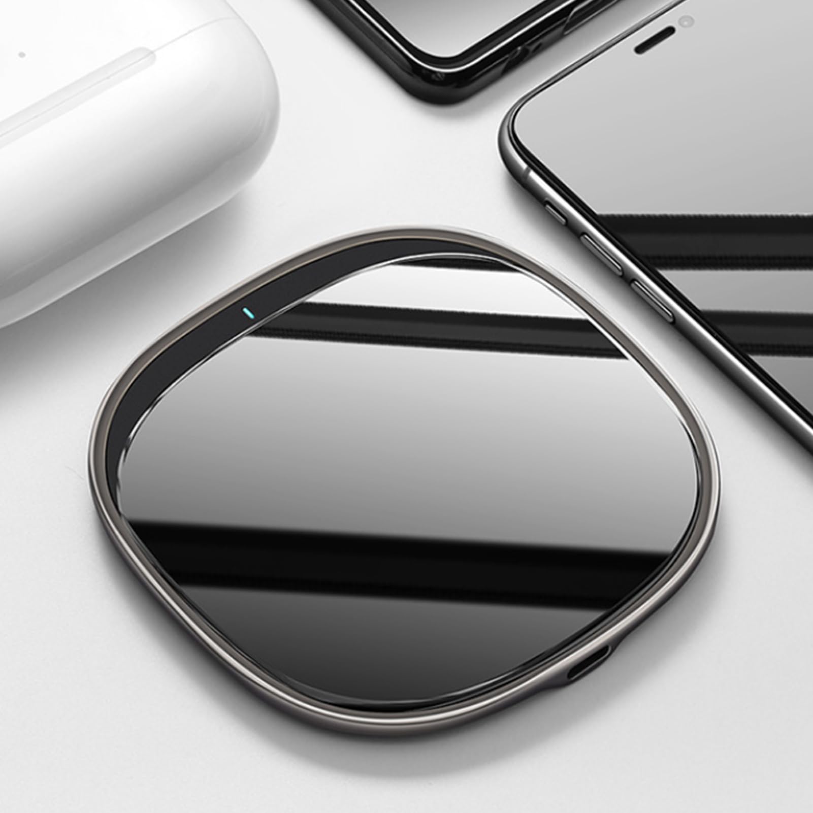 Wakects Caricabatterie Wireless da 15 W, Caricabatterie Rapido Wireless in Lega di Zinco e Vetro, Pad di Ricarica di Tipo C con modalità 5 W 7,5 10 15, Custodia da 2 a 8 Mm per Viaggi in Ufficio a