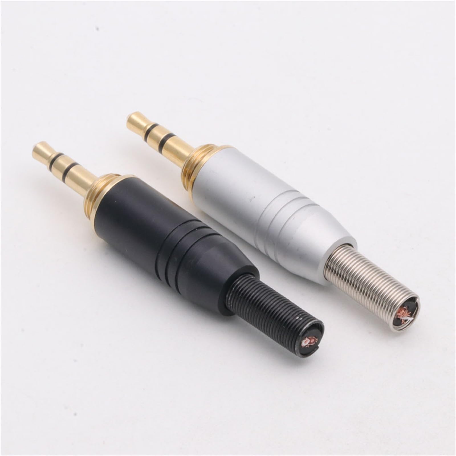 Lot de 10 connecteurs de câble de soudage mâle stéréo à 3 pôles Jack de 3,5 mm avec vis de tube en aluminium à ressort connecteur stéréo de 3,5 mm (5 Black 5 Silver)