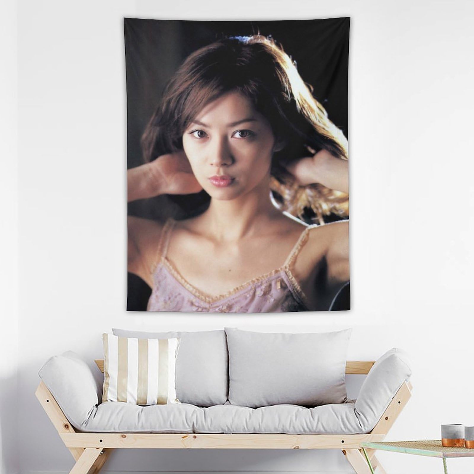 Amazon.co.jp: 伊東美咲ビキニ水着 (B862) タペストリー画像 ホーム