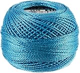 Notre fil Coton Perlé torsadé est très souple et offre un toucher soyeux ainsi qu’un aspect satiné