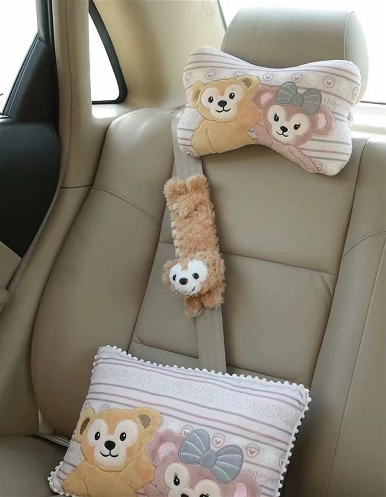 Amazon.co.jp: ダッフィー シェリーメイ 2個セット ネックパッド 枕 車
